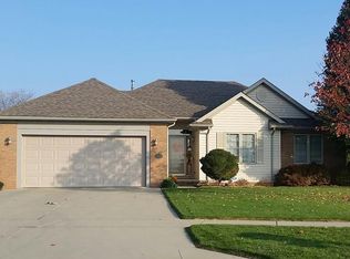 1018 Cherokee Dr, Wauseon, OH 43567