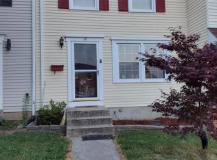 16 Duchess Ct, Rosedale, MD 21237