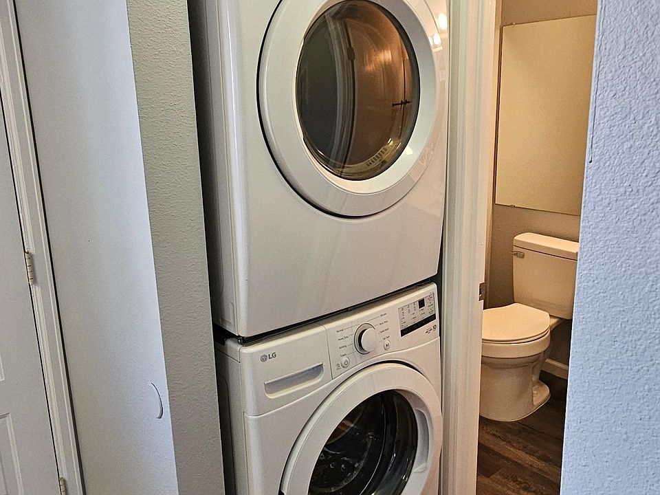 Full Size Washer and Dryer