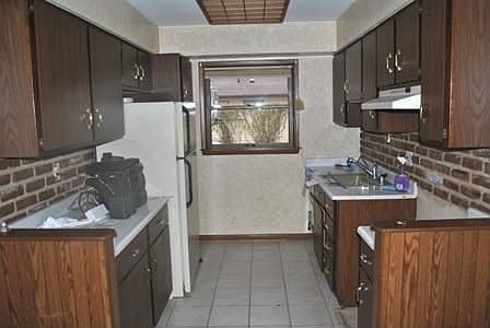 2nd image of 1607 Cedar Ln