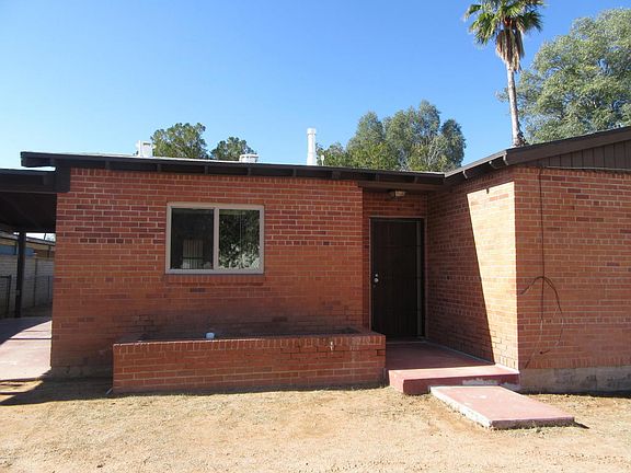 2nd image of 2119 N Dodge Blvd