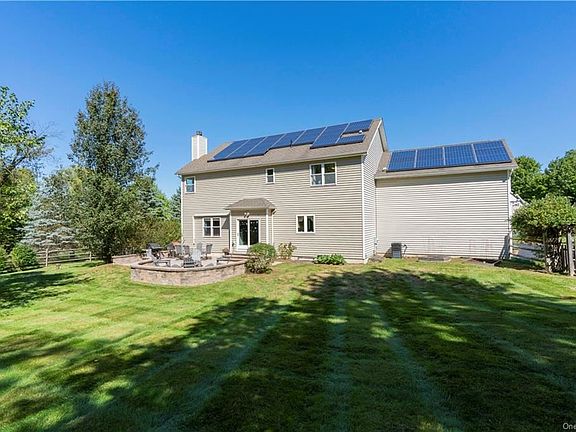 4th image of 6 Country Woods Dr