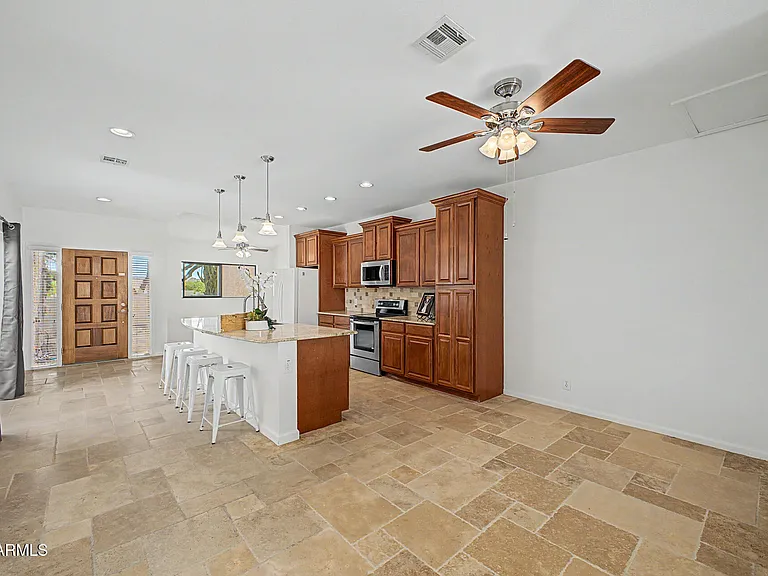5134 N 78th Pl — Photo 7