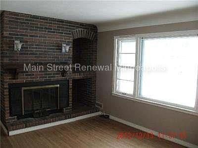 2nd image of 2221 Forest Dr NE