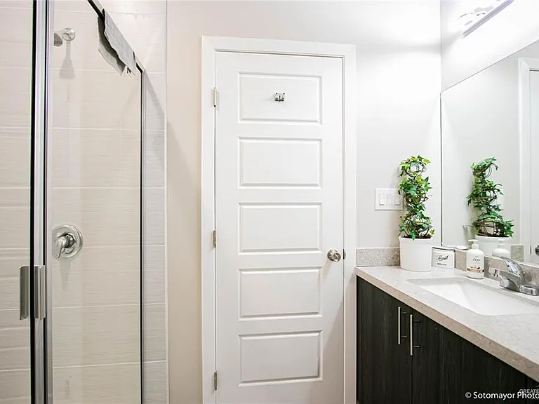 5609 Swallow Ave #2 — Photo 12