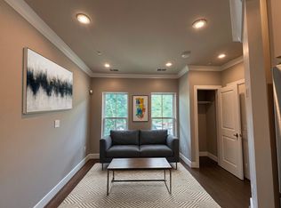915 Elder St NW #3-A, Washington, DC 20012
