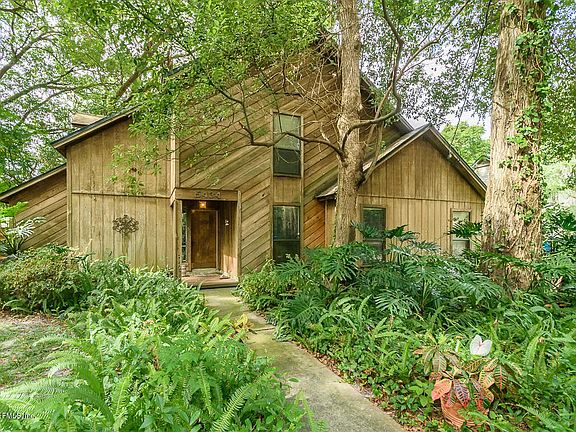 4th image of 5434 Galewind Ln
