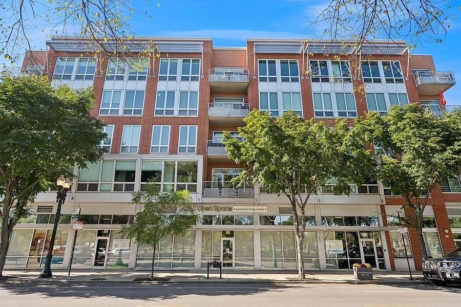1st image of 4846 N Clark St APT 204N
