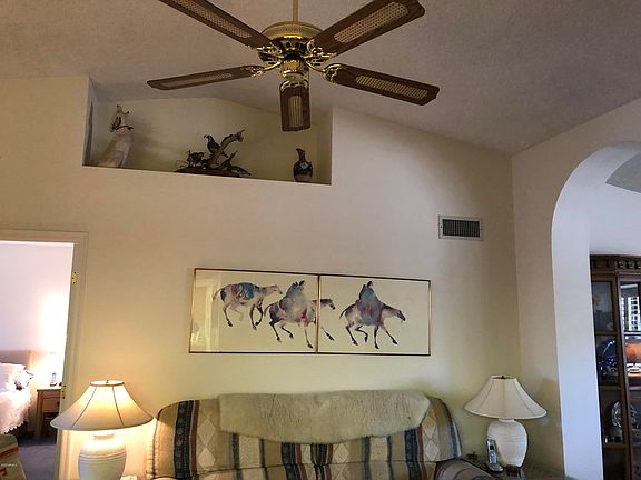 4th image of 20235 N Broken Arrow Dr