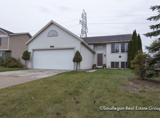 2528 Mapleview Ct SE, Kentwood, MI 49508