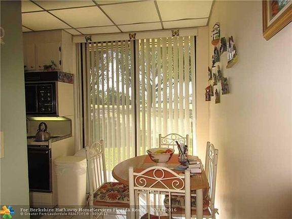4th image of 8198 Silver Palm Ct #15