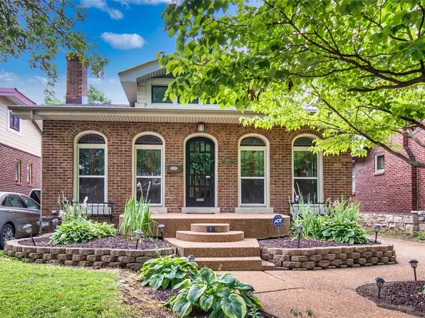 6040 Arendes Dr, Saint Louis, MO 63116