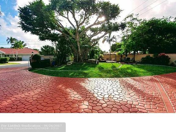3rd image of 3530 Bayview Dr