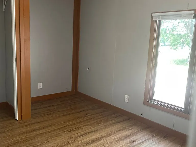 2404 W US Highway 20 — Photo 11