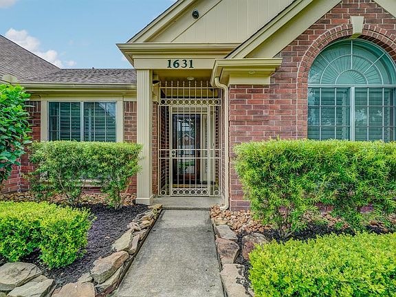 2nd image of 1631 Plumwood Dr