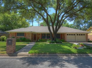 2106 Juanita Dr, Arlington, TX 76013
