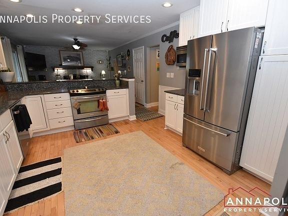 4th image of 449 Alfreton Ct