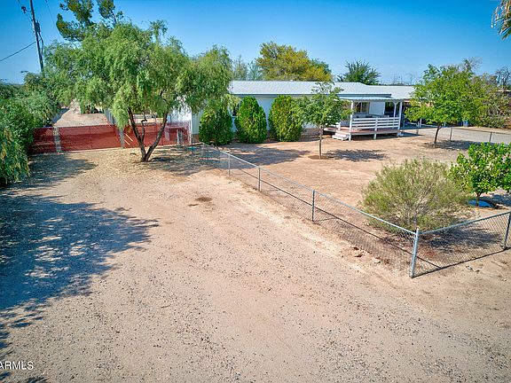 4th image of 17955 W HOPI Drive