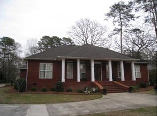 2512 E Doublegate Dr, Albany, GA 31721