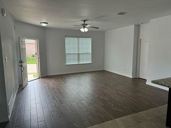 5th image of 6519 Sheridan Cir