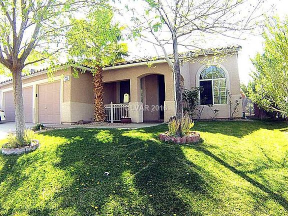 2nd image of 1025 Plentywood Pl