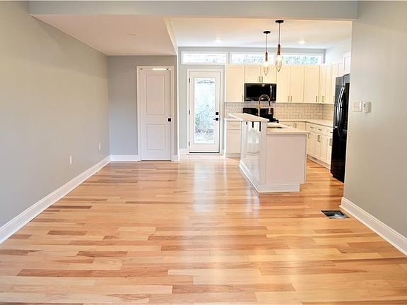 3rd image of 5242 Lotus Way