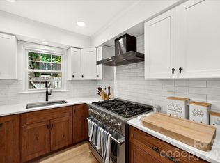 Trianon, Charlotte, NC 28211