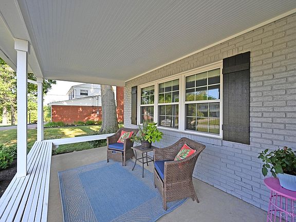 5th image of 7696 Cathedral Hill Dr