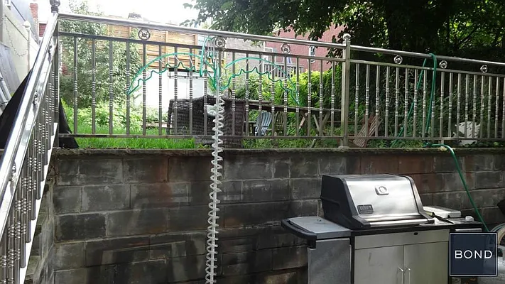 Rented by Bond New York | media 32