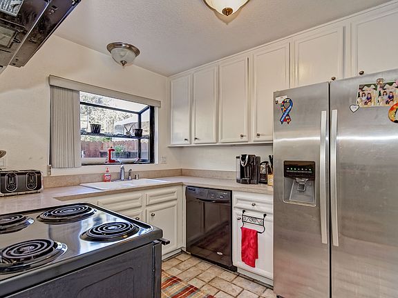 2nd image of 3170 Reo Dr Unit A