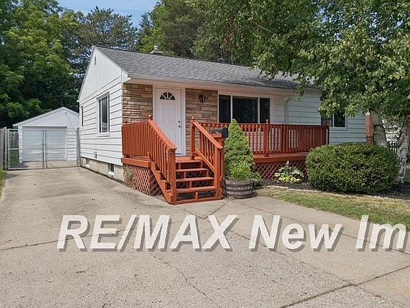 4th image of 911 Thurman St
