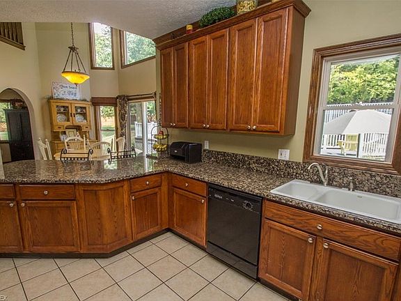 5th image of 11747 Ivy Ridge Dr