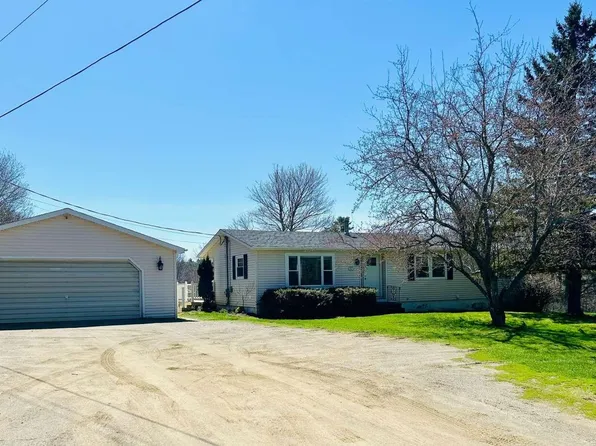 17 Head Of The Tide Road, Belfast, ME 04915