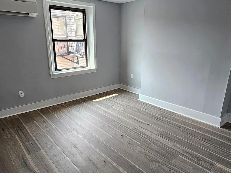 364 Merrimack St — Photo 10
