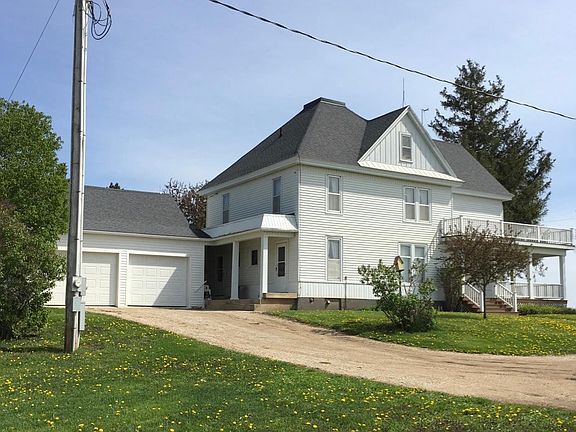 4th image of 22913 P Ave