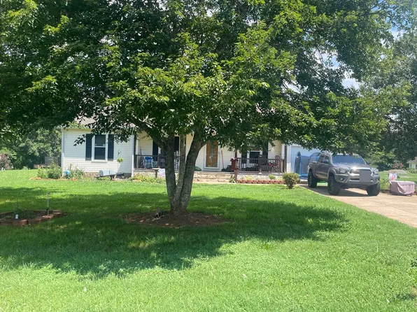 126 Line Dr, Forest City, NC 28043