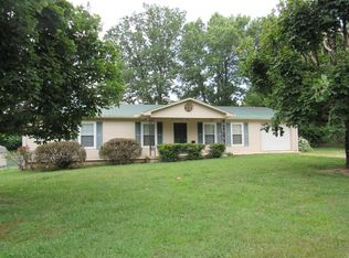 1615 Quinland Lake Rd, Cookeville, TN 38506