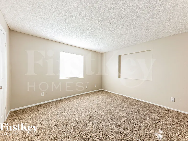 5031 W Windrose Dr — Photo 10