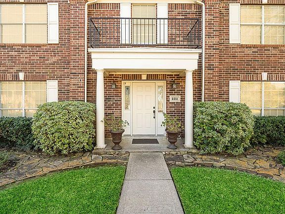 3rd image of 2351 Chappell Ln