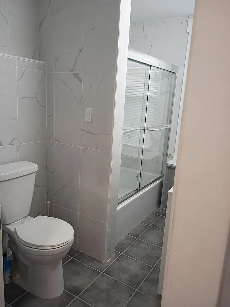 Charming 3BR House in Greenwich — Photo 4