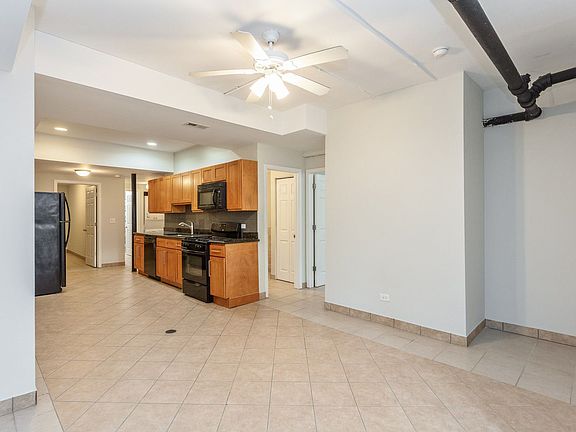 3rd image of 1210 E Hyde Park Blvd #G