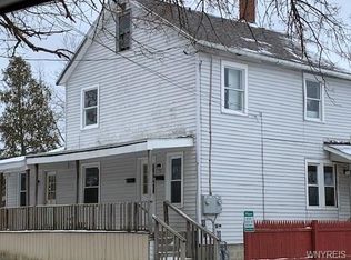 32 York St, Angola, NY 14006