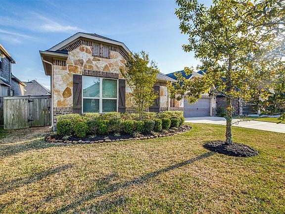 3rd image of 12918 Chatsworth Sky Ct