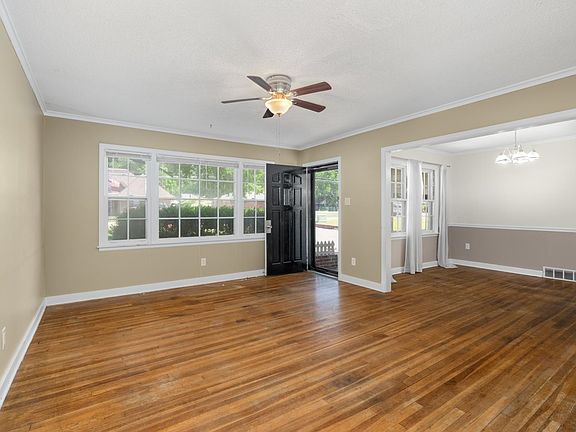 4th image of 4811 Easley Ave