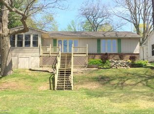 140 High Banks Dr, Quincy, MI 49082