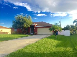 6351 Castlewood Cir, Fort Myers, FL 33905