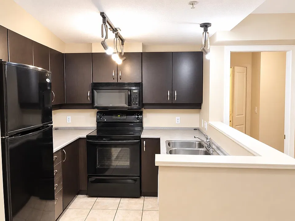 10866 City Pkwy #3F
