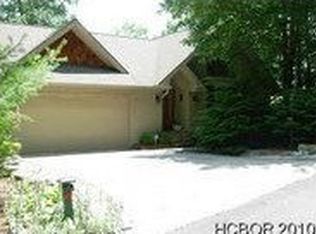 131 Birdnest Rd, Sapphire, NC 28774