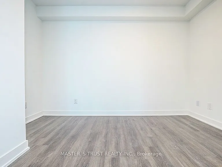 609 Sherbourne St #305 — Photo 17