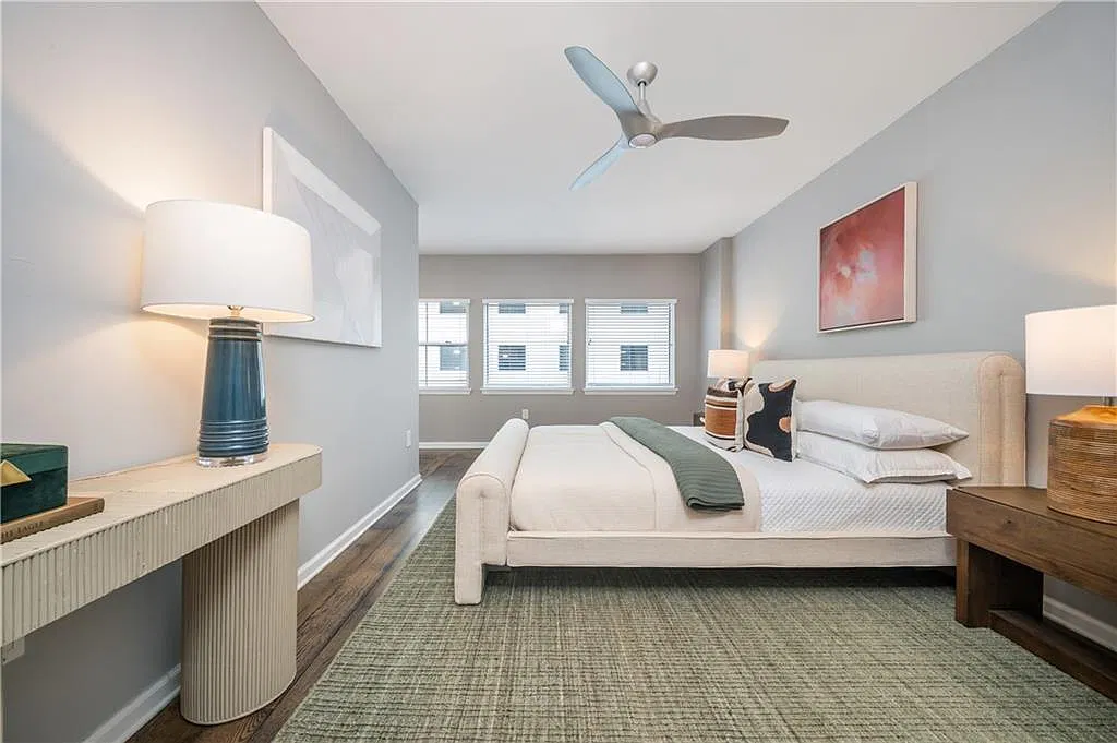 2 bed, 2.0 bath, 1350 sqft, $3,200 — Photo 3